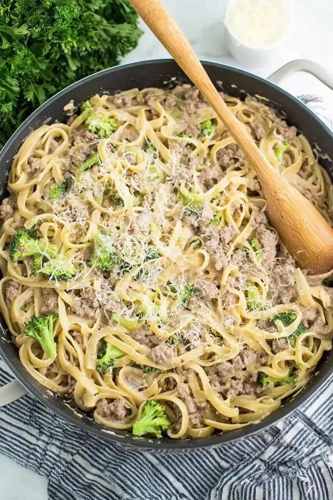 One-Pot Ground Beef Alfredo: Easy, Creamy Comfort in One Skillet